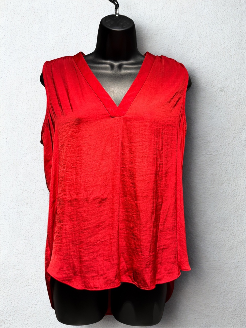 Vince Camuto Sleeveless V-Neck Blouse in Red